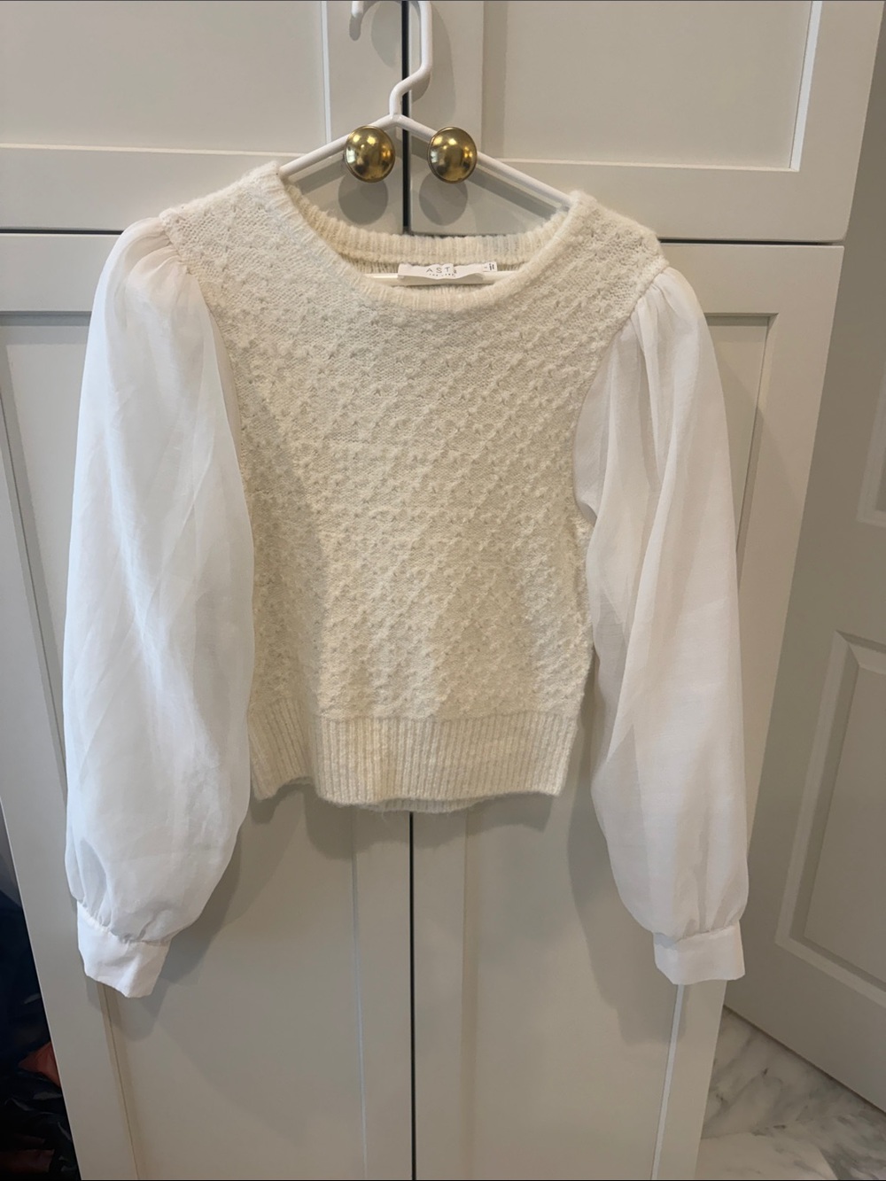 Astr Cream Textured Knit Sweater with Sheer Puff Sleeves